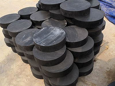 罗田县板式橡胶支座由若干层橡胶片与薄钢板经加压硫化
